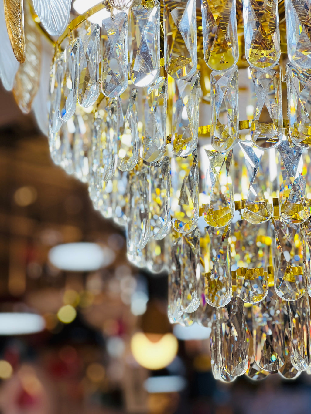 FEATHER , Lustre ronde en cristal pour salon